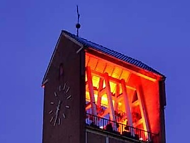 Christmette mit dem Popchor und den Bläsern zur Heiligen Nacht im Kerzenschein