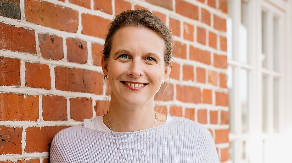 thumbnail_Autorinfoto_PeggyElfmann©JacobiaDahm 2