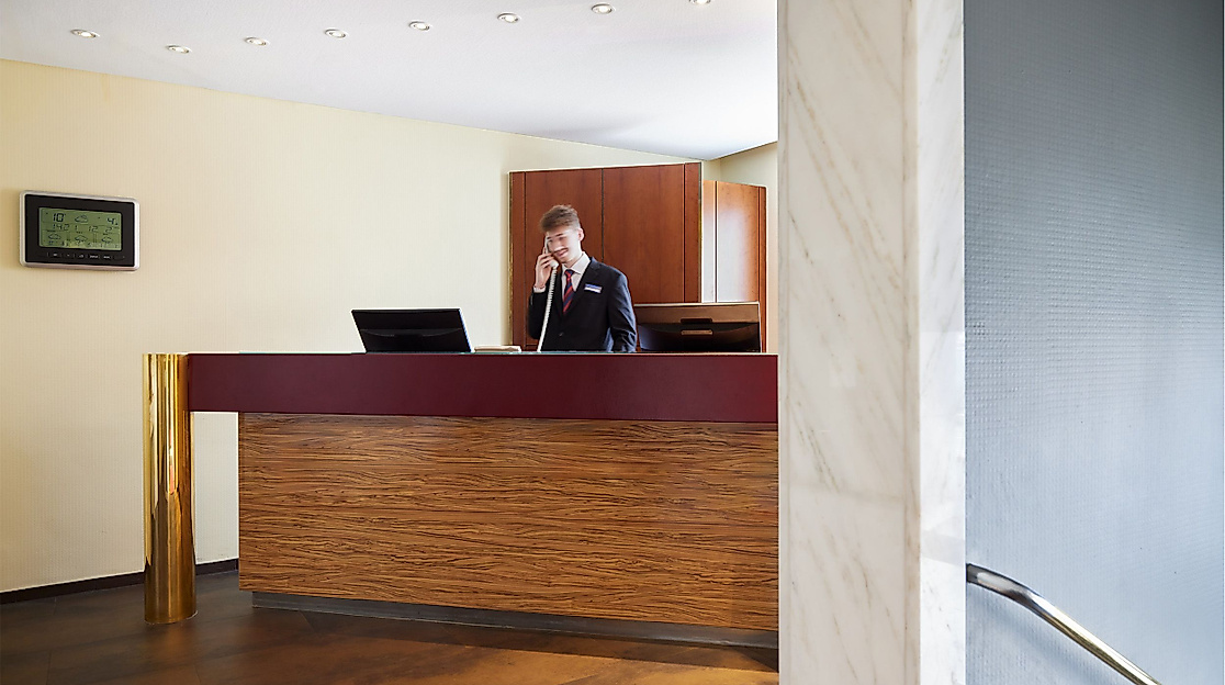 Best Western Raphael Hotel Altona Hamburg:Rezeption