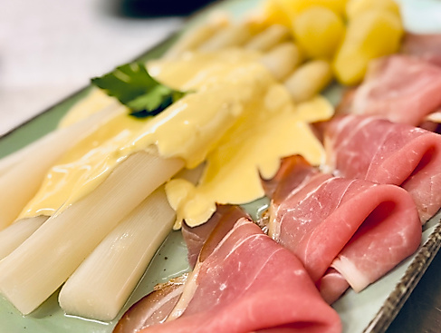 Spargelzeit im Stover Strandgut