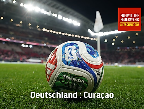 WM Ball mit Logo der Freiwilligen Feuerwehr Meeschendorf  zum Spiel Deutschland gg. Curacao