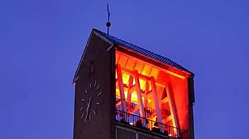 Christmette mit dem Popchor und den Bläsern zur Heiligen Nacht im Kerzenschein