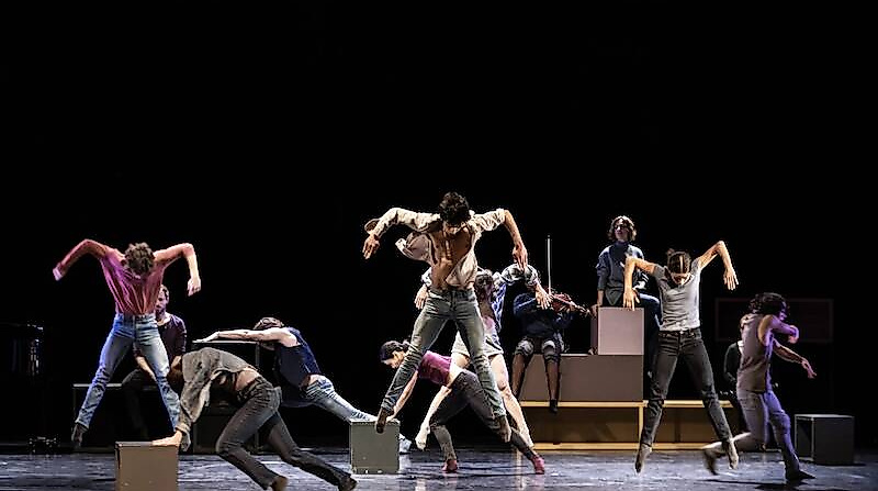 Das Bundesjugendballett tanzt in der Sole-Therme Otterndorf