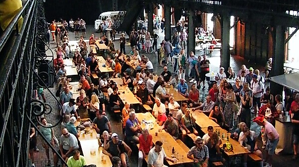 Per Rad zum Rock auf dem Fischmarkt