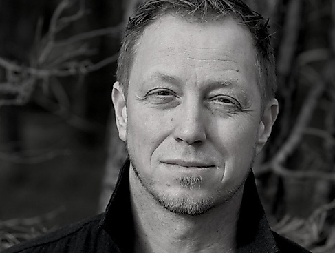 Skip Records present: Martin Tingvall