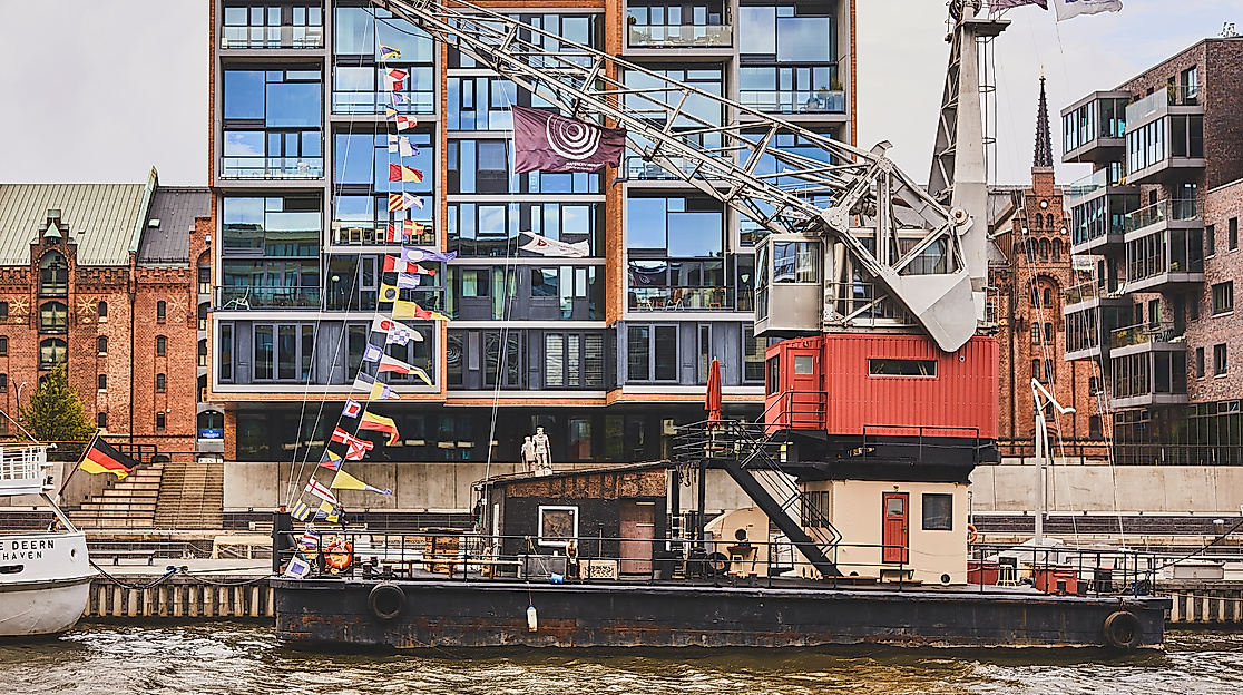 hafencity_sandtorhafen_c-2018-thisisjulia-photography-7