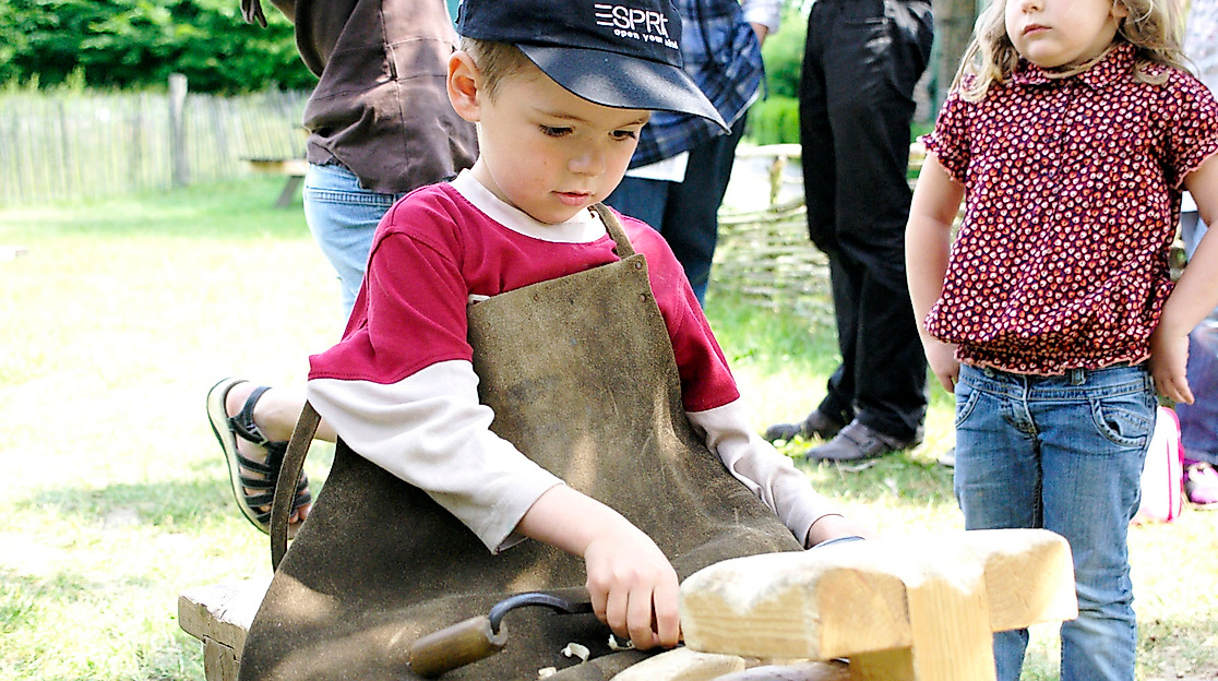 Kinderfest am Kiekeberg: Spielend Geschichte entdecken