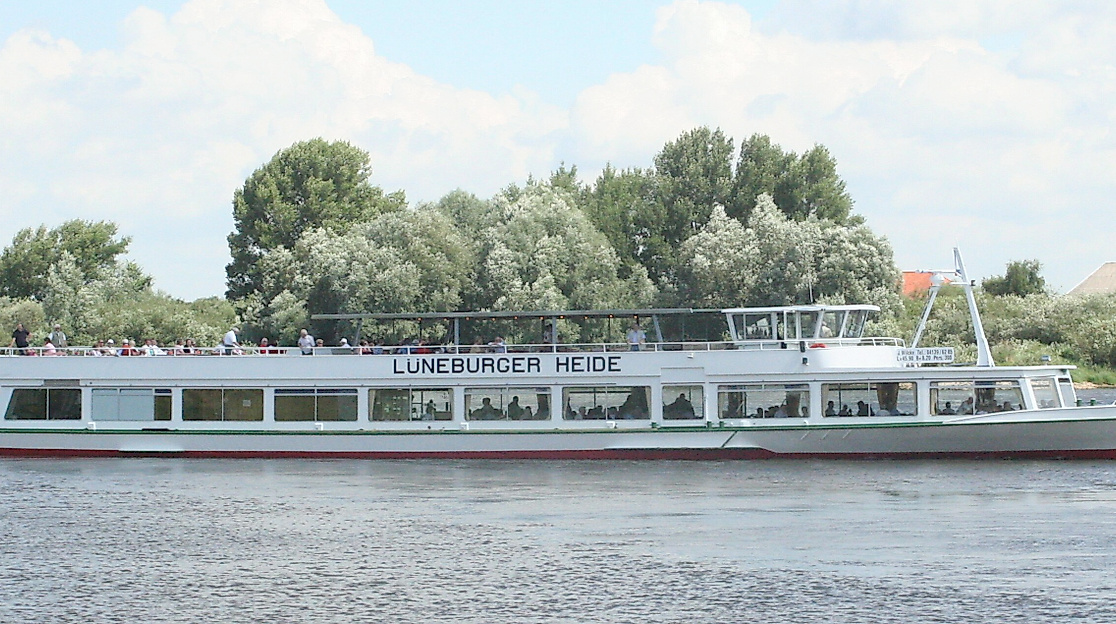 Schifffahrt mit der LÜNEBURGER HEIDE - Faszination des Hamburger Hafens