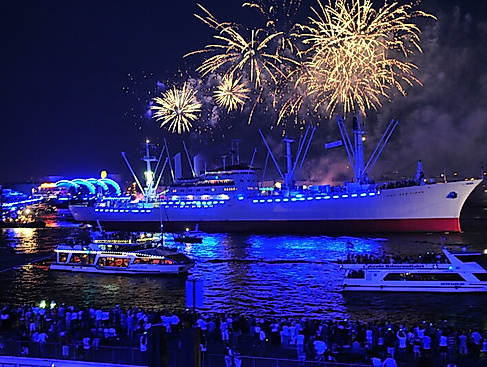 Dämmertörn und Lichterfahrt HAMBURG - HAMBURG