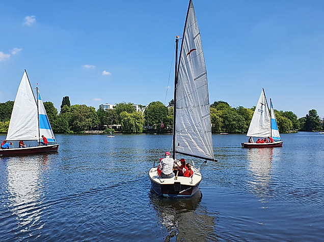 Hamburg City Sailing