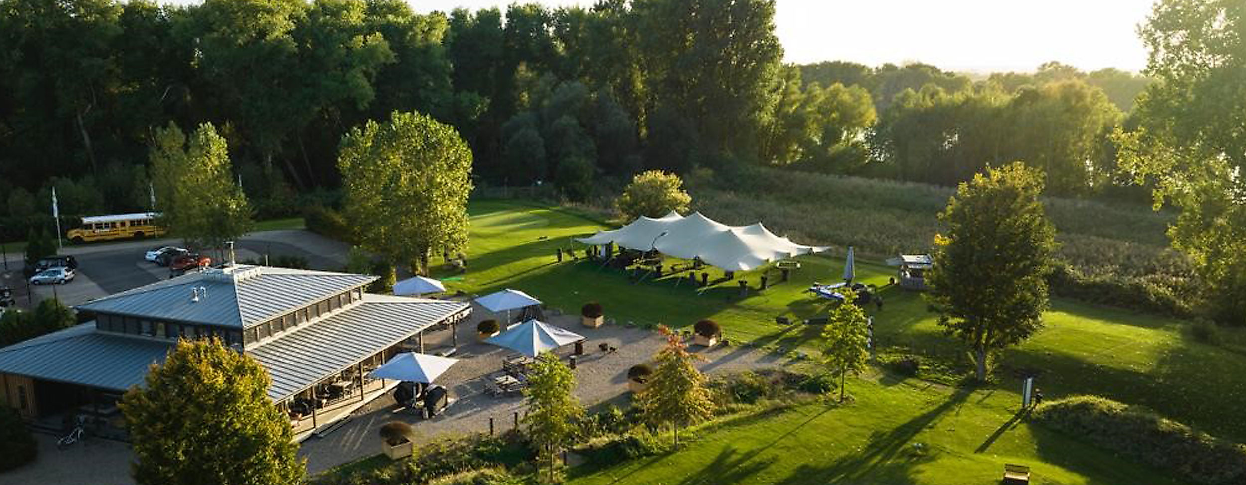 Golf Lounge Resort