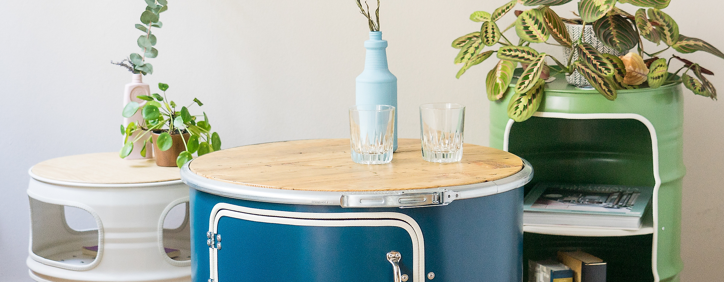 2-4-lockengeloet-drei-couchtische-02432-foto-carsten-trill