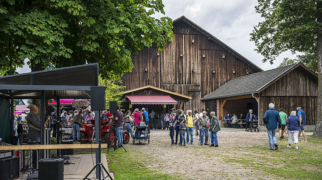 Bunte Unterhaltung auf dem Kartoffelfest