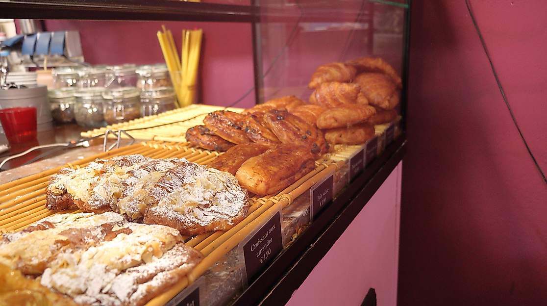 eclair-au-cafe_kuchentheke_c-2018-hamburg-tourismus-gmbh-johanna-nickel_02