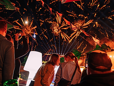 5473byFHMEDIA&CONSULTINGFlorianHacke