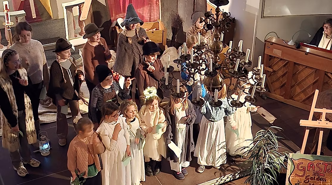 Familiengottesdienst mit Krippenspiel an Heiligabend