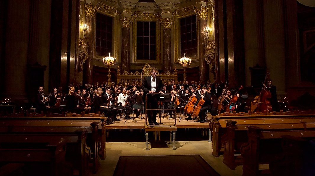 Deutsche Philharmonie Berlin / Igor Budinstein