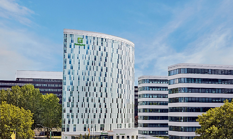 Hotel Holiday Inn Hamburg City Nord: Außenansicht