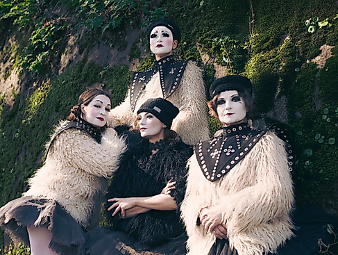 DAKH DAUGHTERS in concert