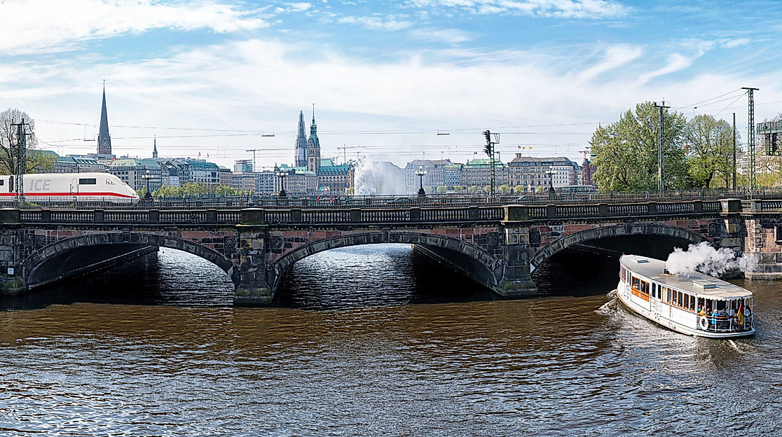 [Translate to Englisch:] Anreise Bahn Hamburg