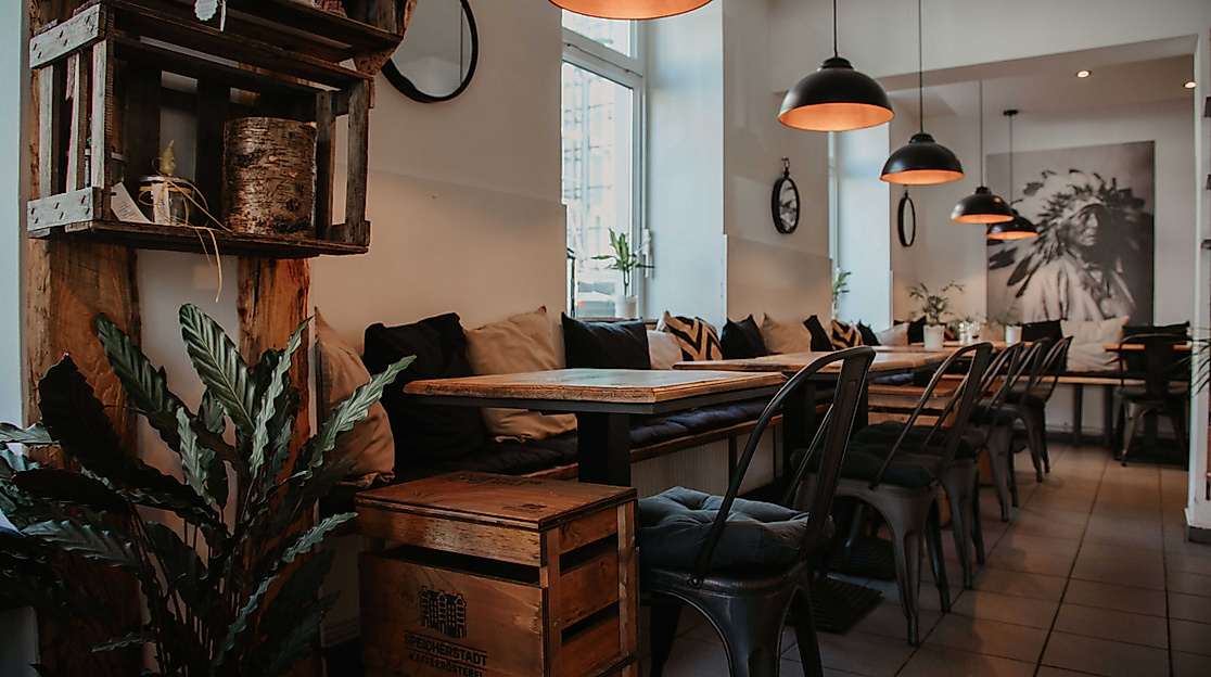 cafe-avi_innenraum_c-2020_lene-juergens