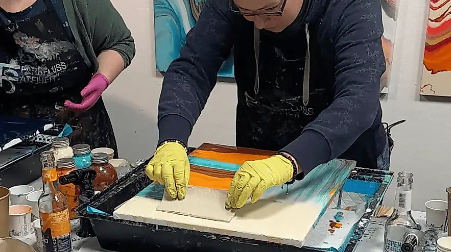 Pouring Special - Zellen - Farbfluss Atelier Kurs