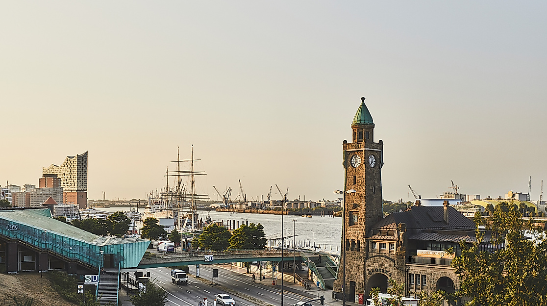 Hafenrundfahrt Landungsbrücken