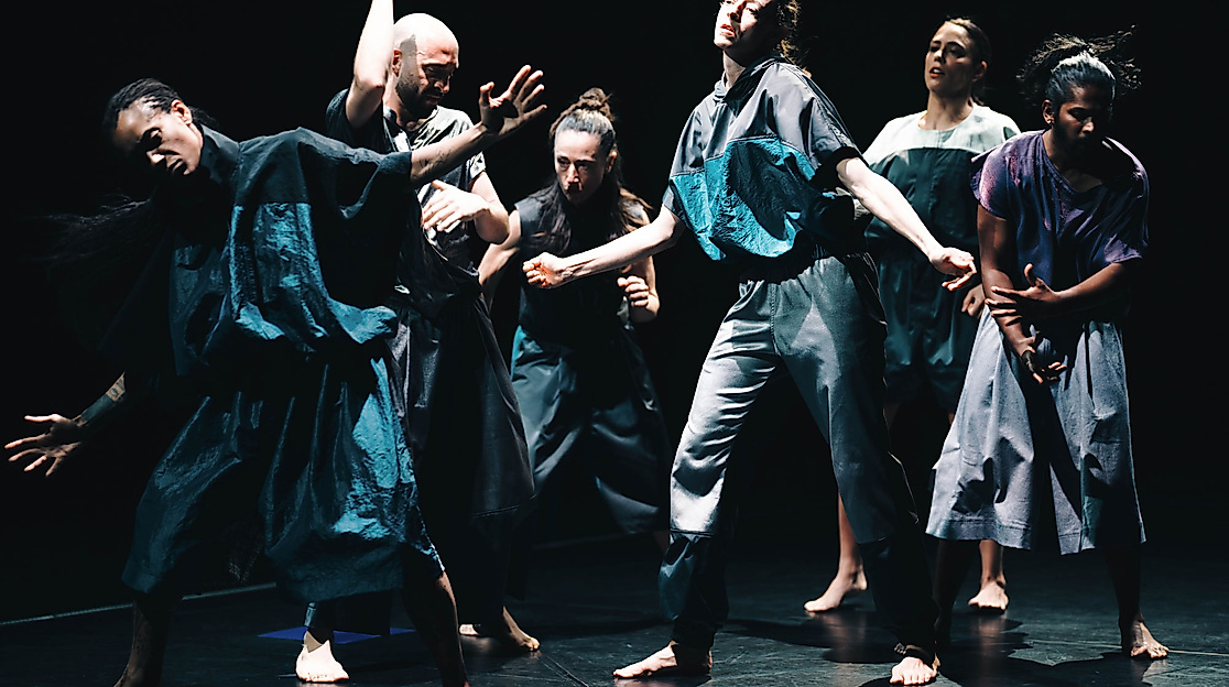 BEAT SILENCE BEAT | Anna Konjetzky & Co