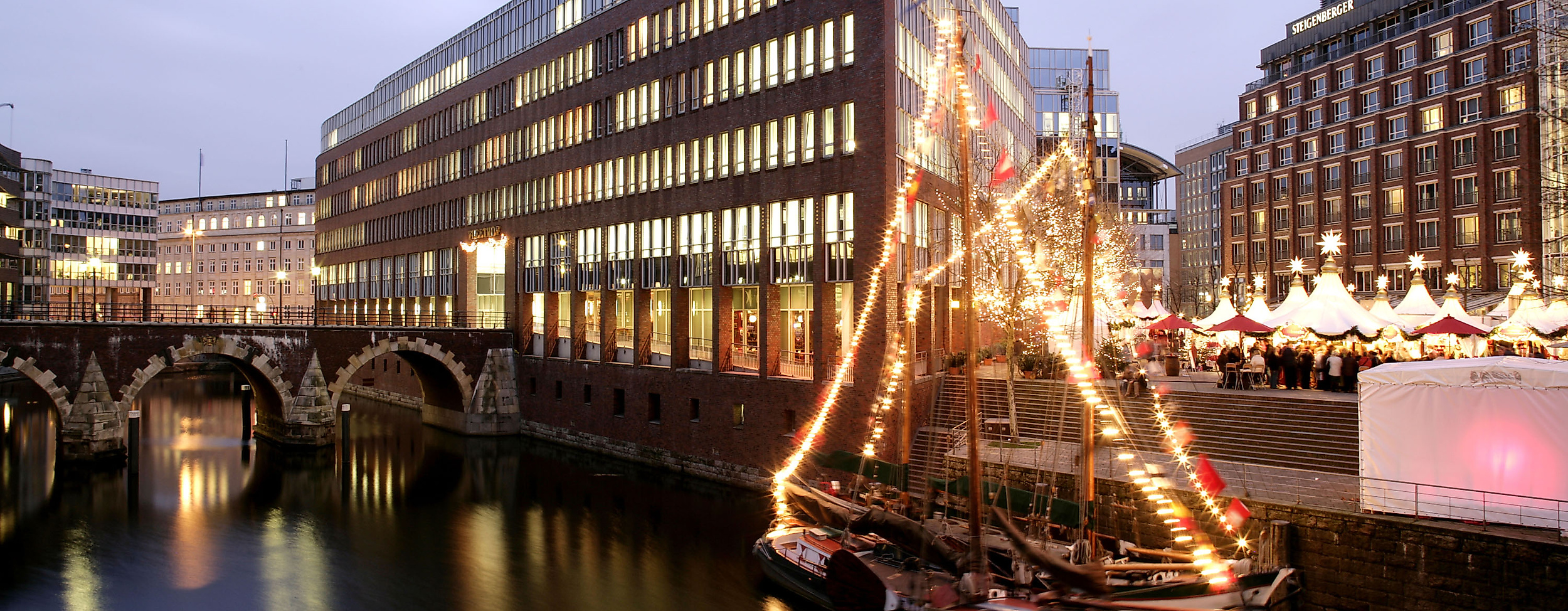 weihnachtsmarkt-fleetinsel_c-christian-bruch-12