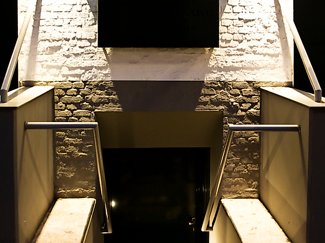 inner-sanctum_front_c-2018_tschreiber