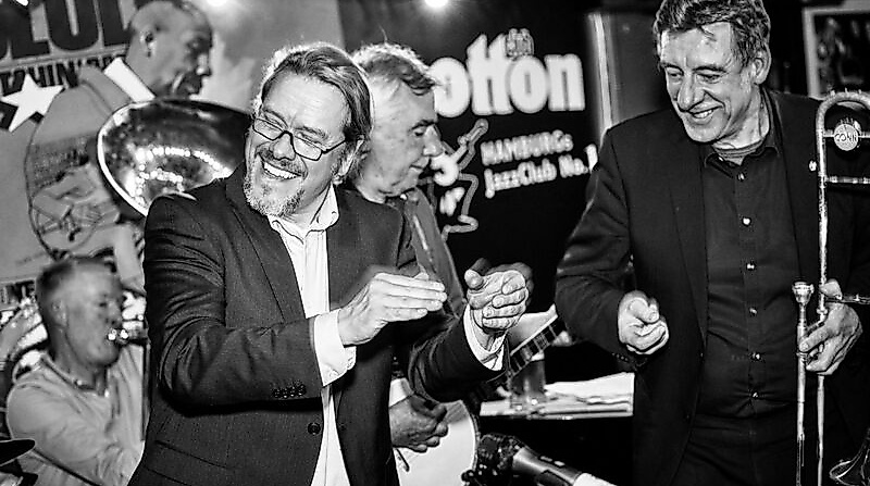 Jazzcafé mit Live-Musik: Jazz Lips