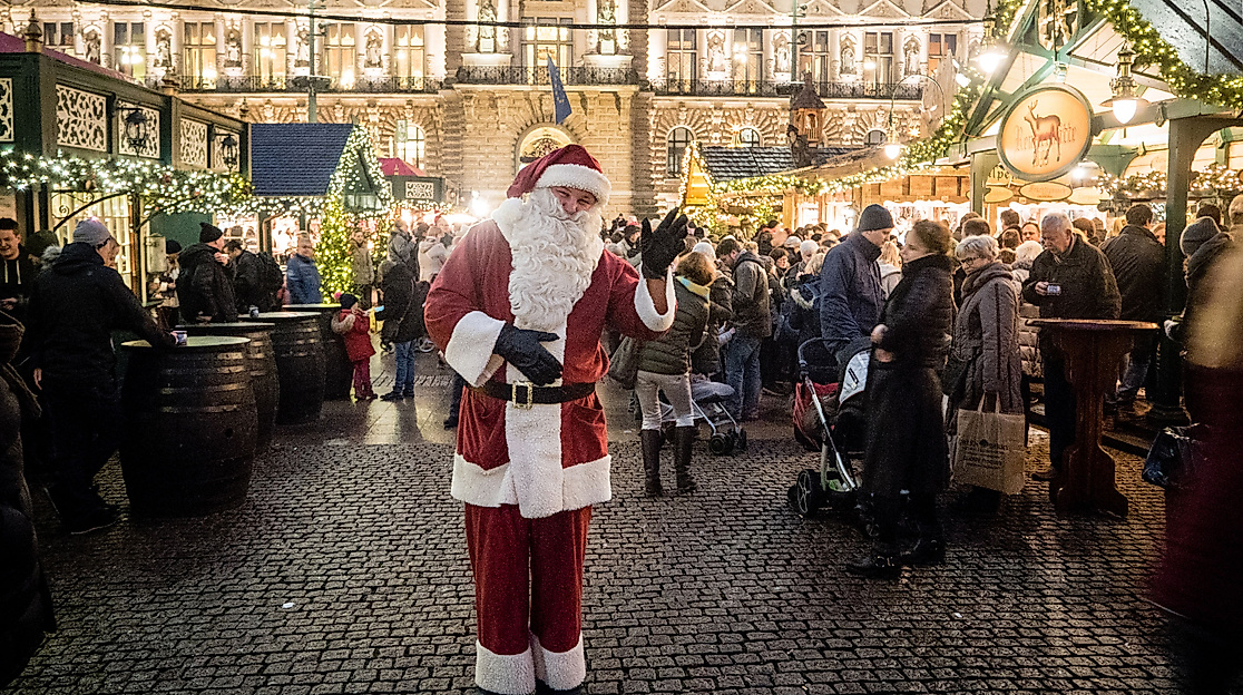 Fliegender Weihnachtsmann Hamburg
