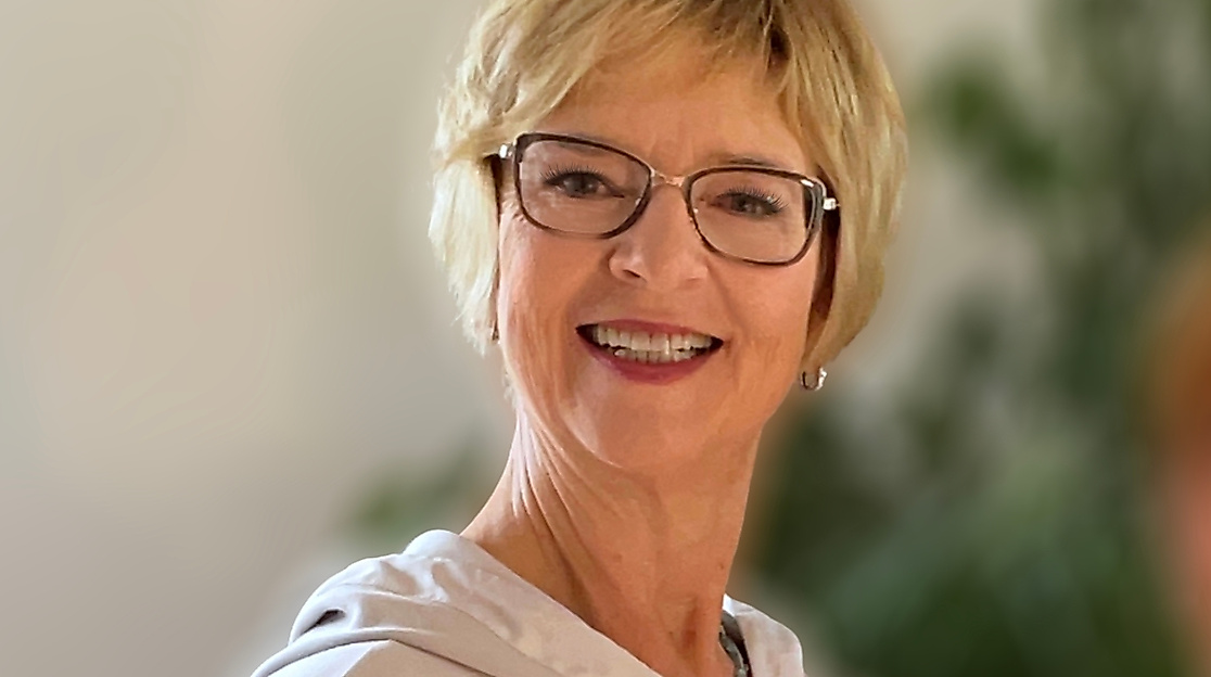 Liane Maria Ditze lädt in das charakterperle Atelier ein.