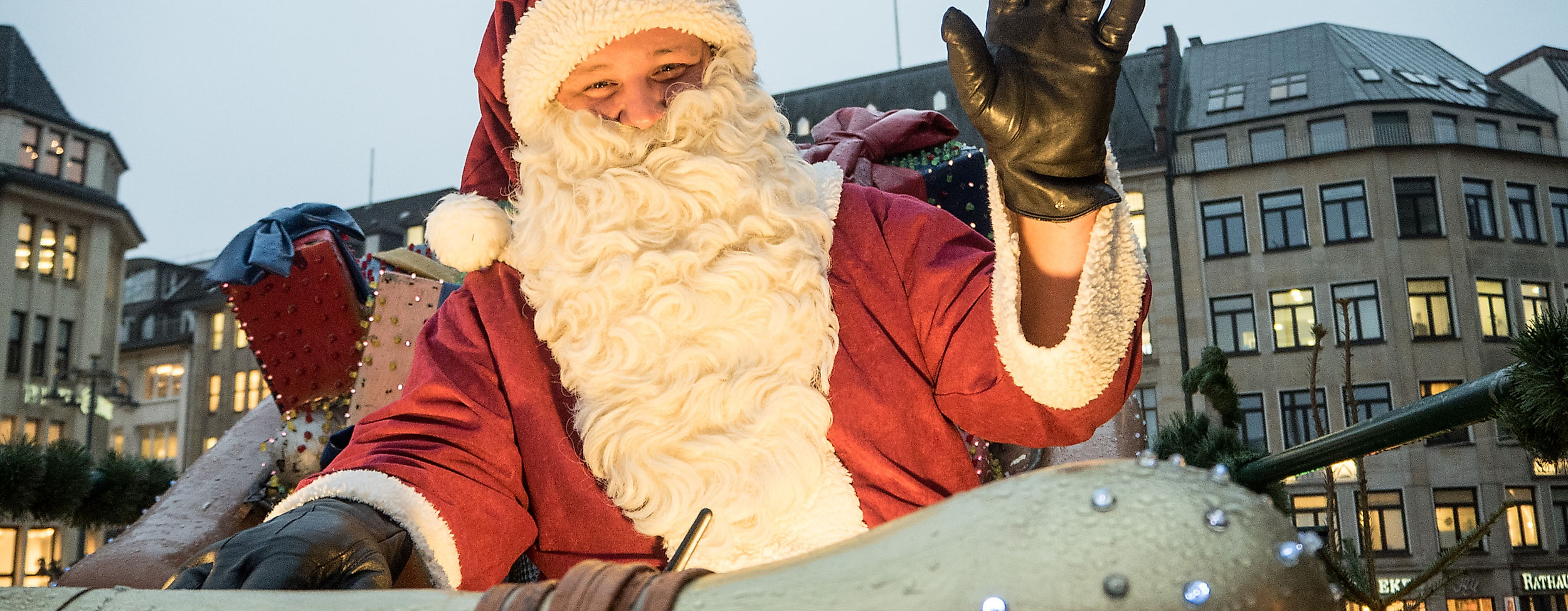 Fliegender Weihnachtsmann Hamburg
