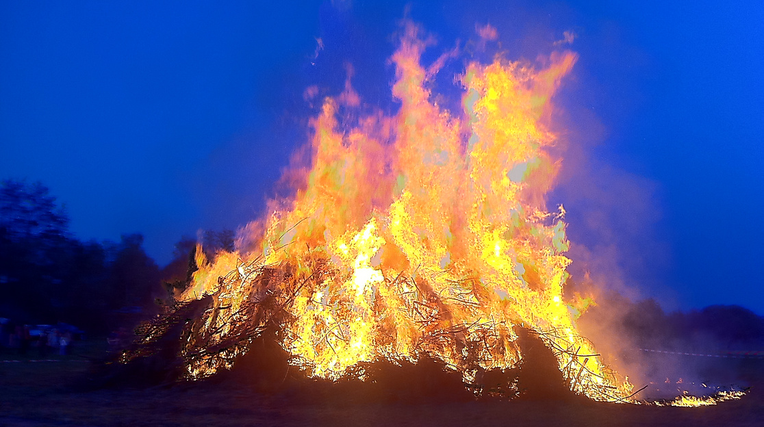 Osterfeuer Hörpel