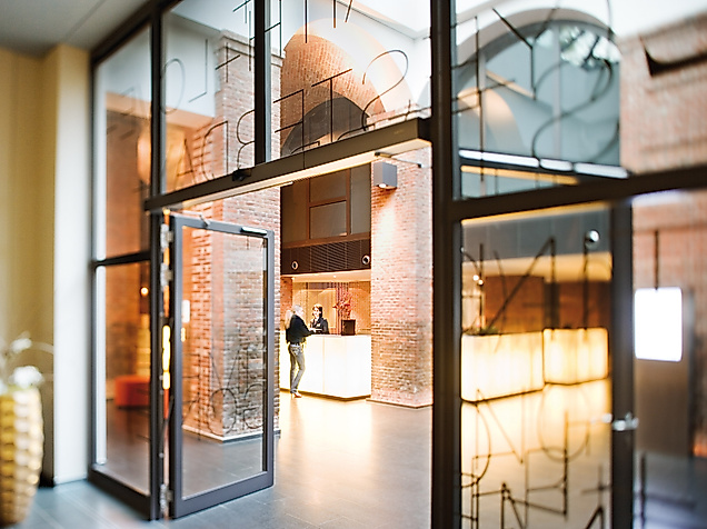 Mövenpick Hotel Hamburg: Rezeption