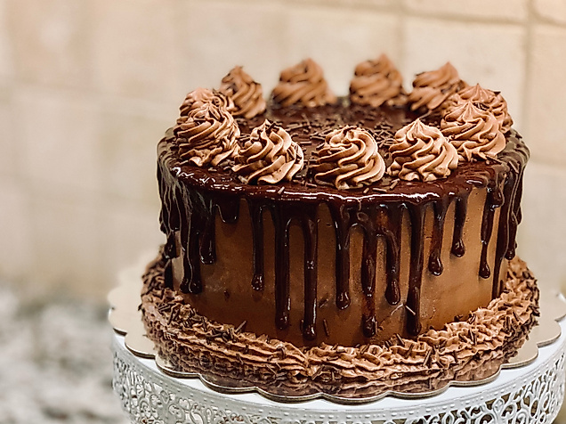 cake_c_david-holifield-unsplash
