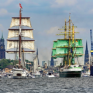 HAFENGEBURTSTAG Einlaufparade