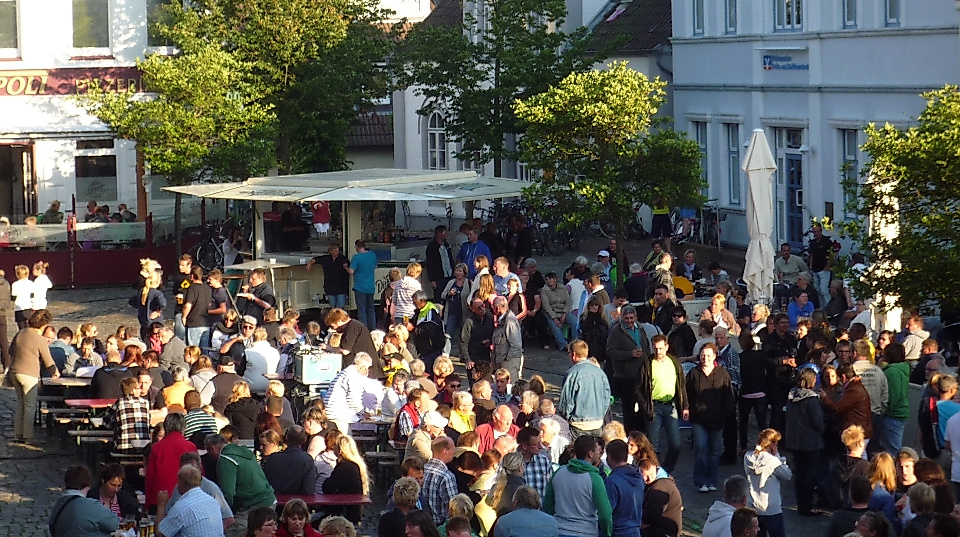 Wesselburener Sommerabende mit "Live-Musik"