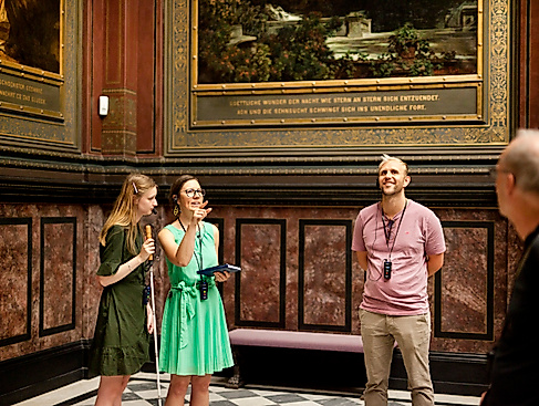 Kunst anders wahrnehmen: Dialogische Führungen für Menschen mit und ohne Sehbehinderung