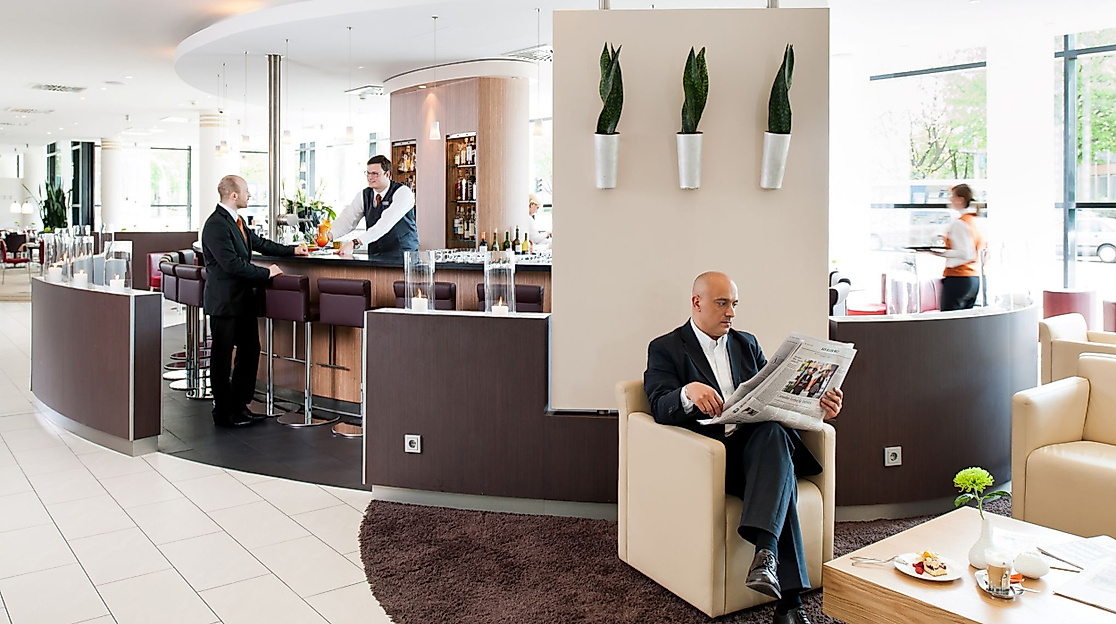 Hotel Novotel Hamburg Alster: Bar