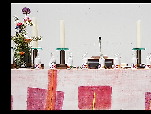 Altar mit Konfirmationskerzen