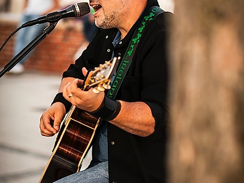 Oster-Party mit SinoDee