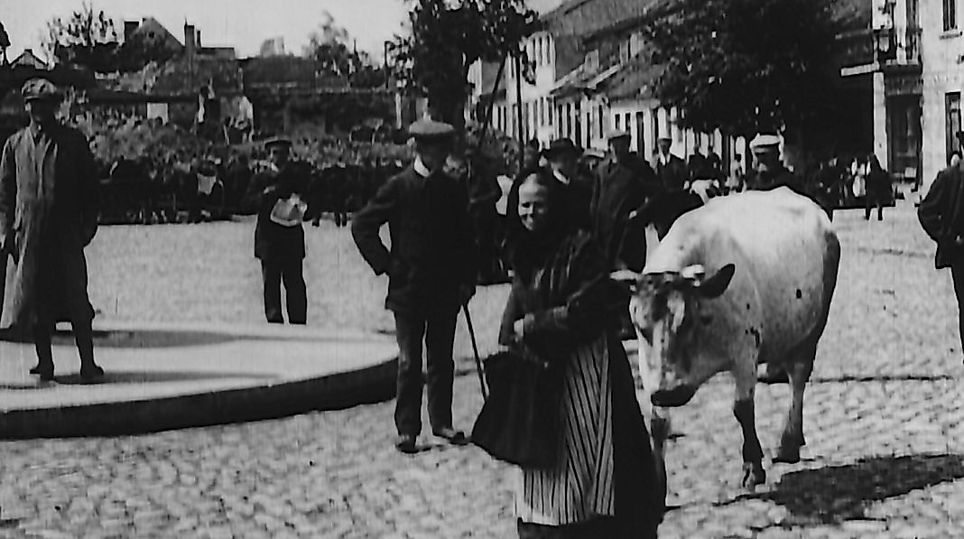 Marktszene aus der masurischen Kreisstadt Neidenburg