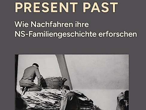 present_past_johannes-spohr_cover-658x1024_auschnitt