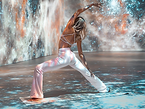 Immersives Yoga (Kosmos)