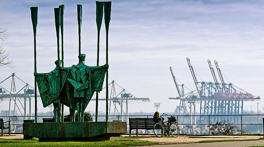 Aussicht vom Altonaer Balkon auf den Hafen 