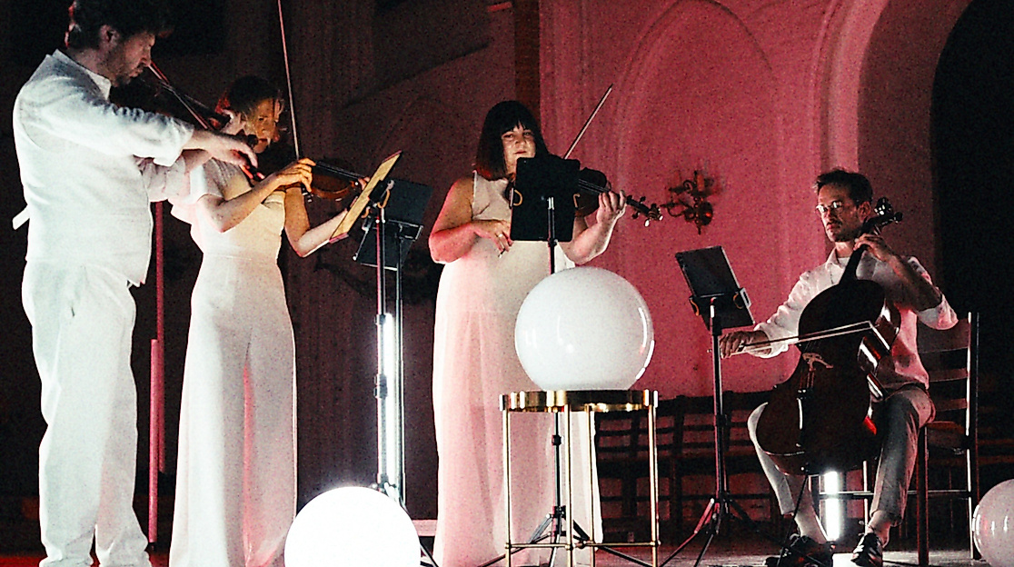 06_2026-12-12_1600_resonanzraum_christmas-pop-icons_0088_foto-jona-selle_3000x2000