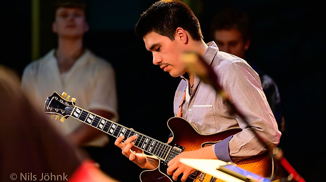 Juan Pablo Ortiz Carrera (Gitarre) / Lucas Kolbe (Bass) – Master Focus Project