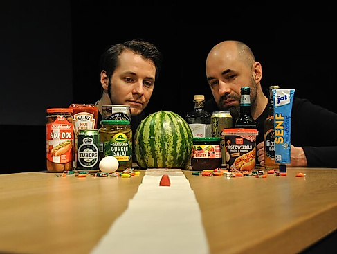 Salon Ute - Himlet Shakespeares Hamlet als Schauspiel mit Objekten